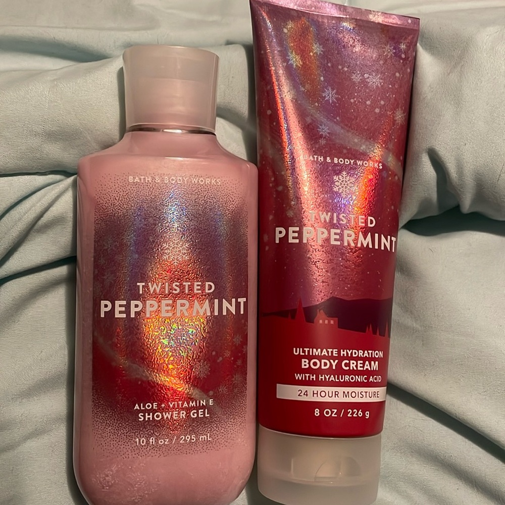 2 NEW bath and body works twisted peppermint (1 shower gel & 1 hydrate cream)